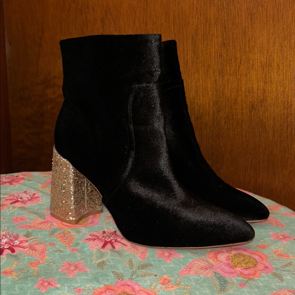 Betsey Johnson Black Velvet Boots with Gold Glitter Heel